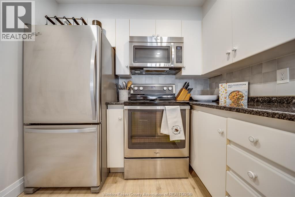 #607 3601 RIVERSIDE DRIVE East - 24
