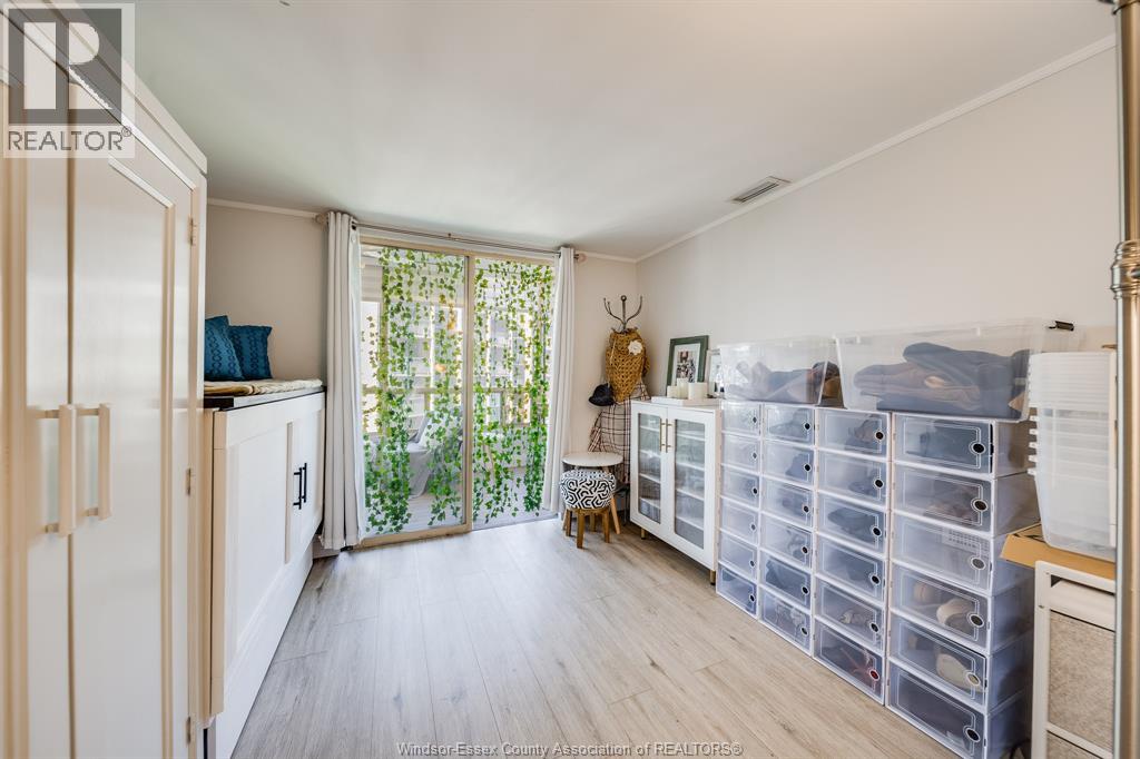 #607 3601 RIVERSIDE DRIVE East - 25