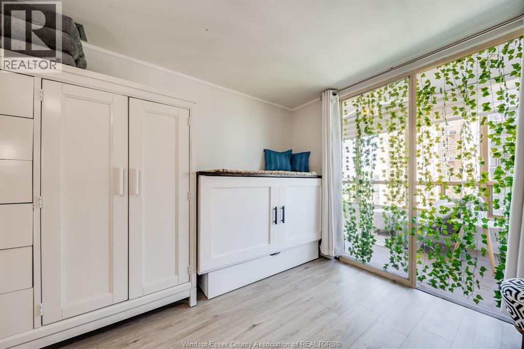#607 3601 RIVERSIDE DRIVE East - 28
