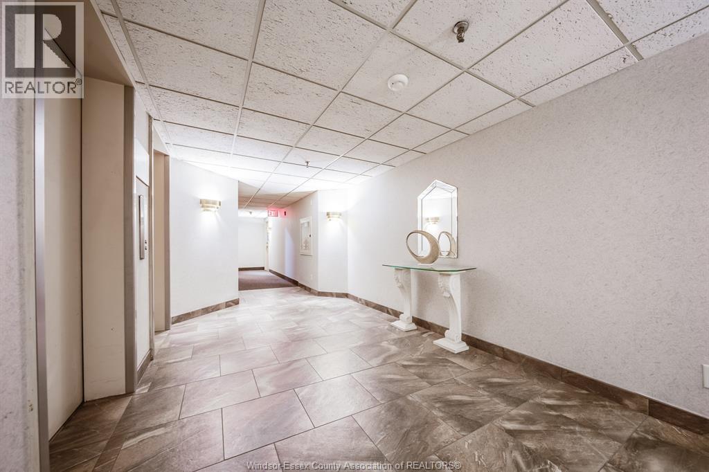 #607 3601 RIVERSIDE DRIVE East - 40