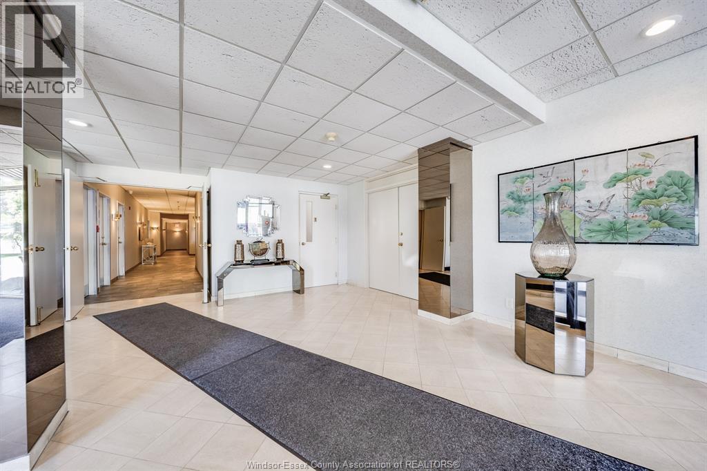 #607 3601 RIVERSIDE DRIVE East - 41