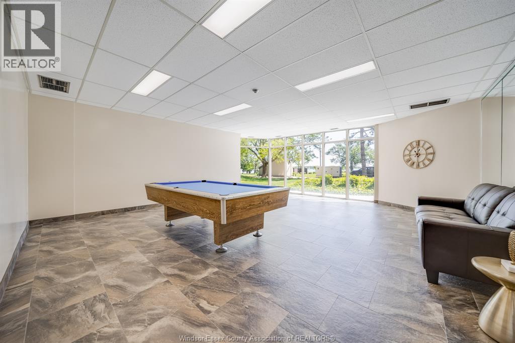 #607 3601 RIVERSIDE DRIVE East - 42