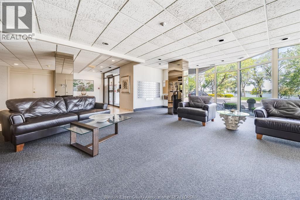 #607 3601 RIVERSIDE DRIVE East - 43