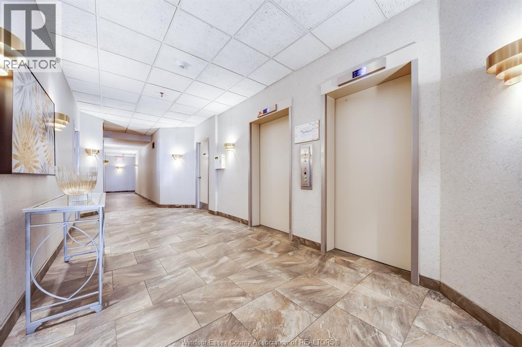 #607 3601 RIVERSIDE DRIVE East - 44