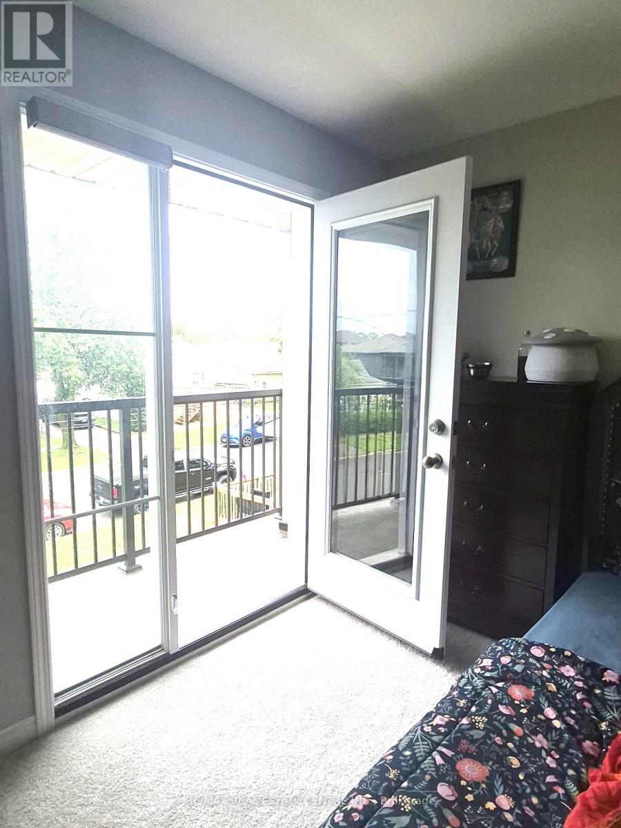 219 TAYLOR STREET - 27