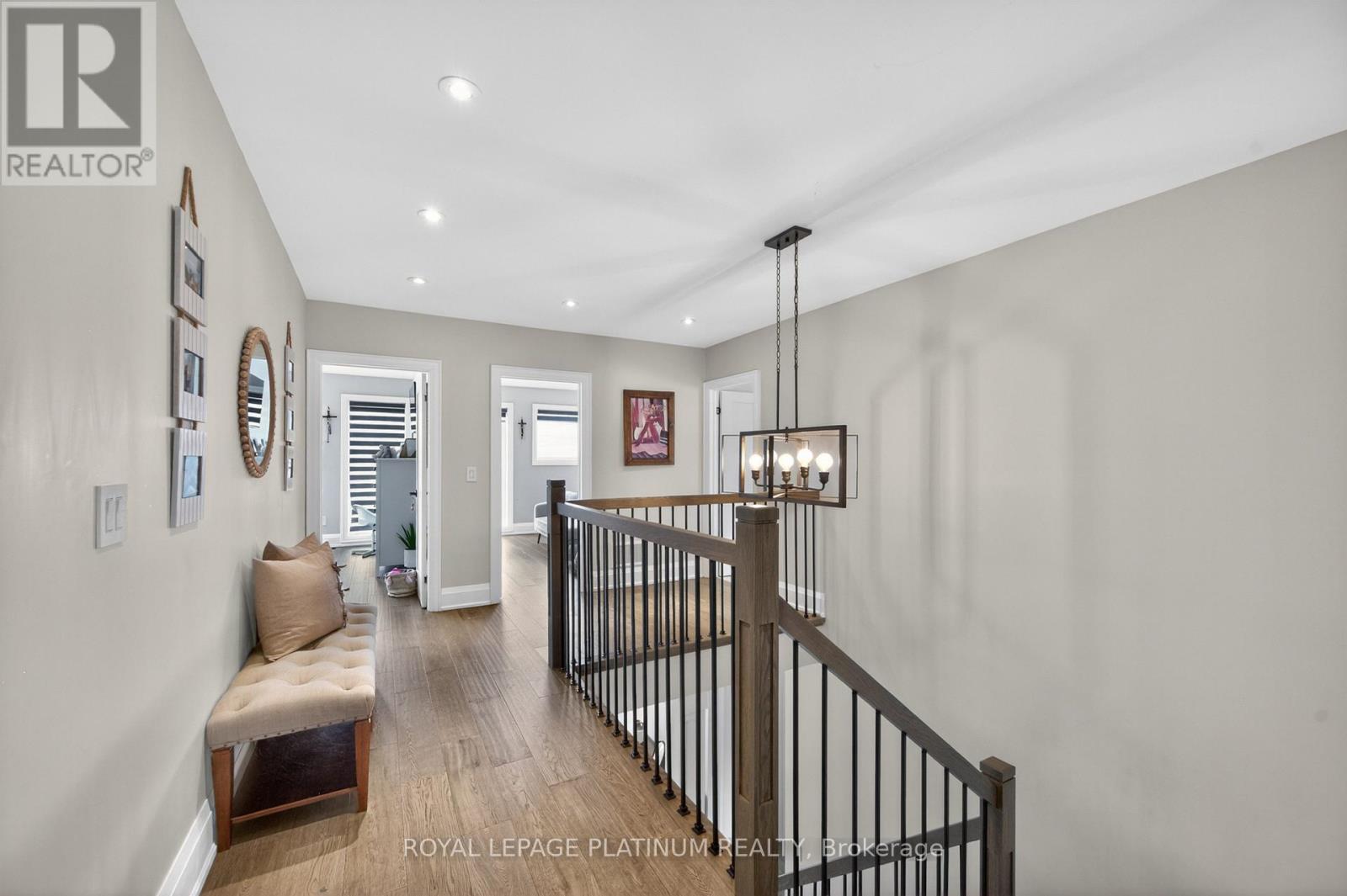 13 ARCH ROAD - 19