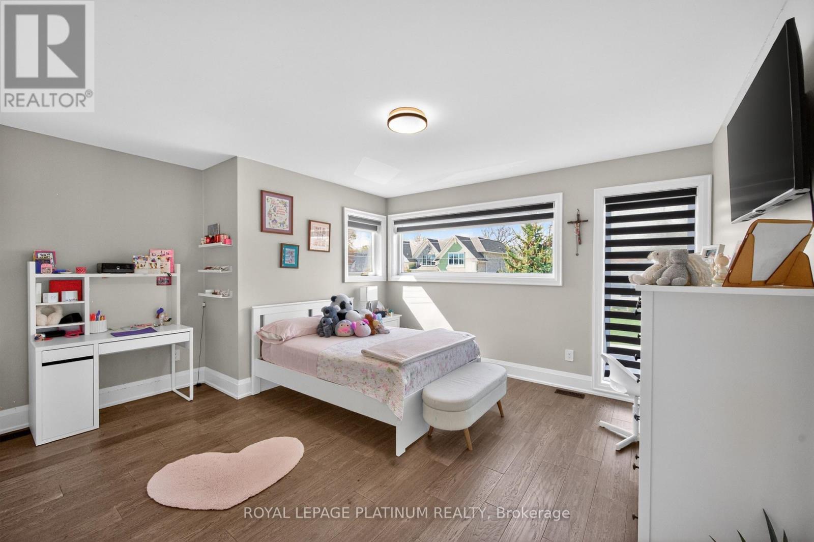13 ARCH ROAD - 26