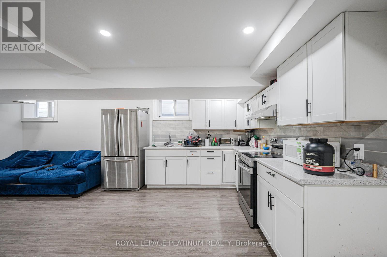13 ARCH ROAD - 36