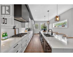 Bathroom - 13 Arch Road, Mississauga, ON L5M1M4 Photo 13