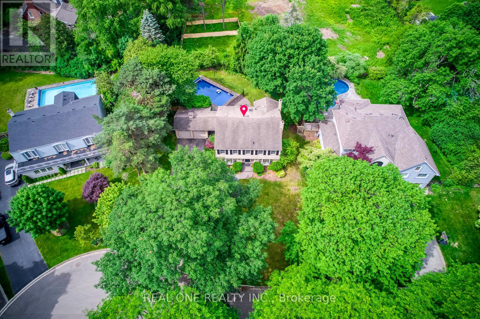 120 BLYTH CRESCENT - 47