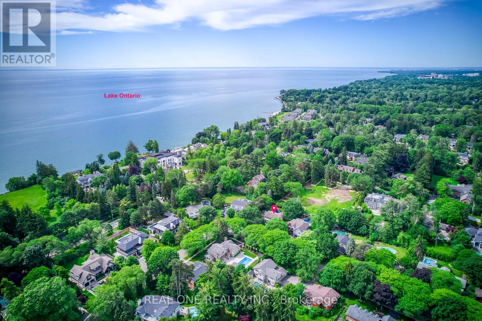 120 BLYTH CRESCENT - 48