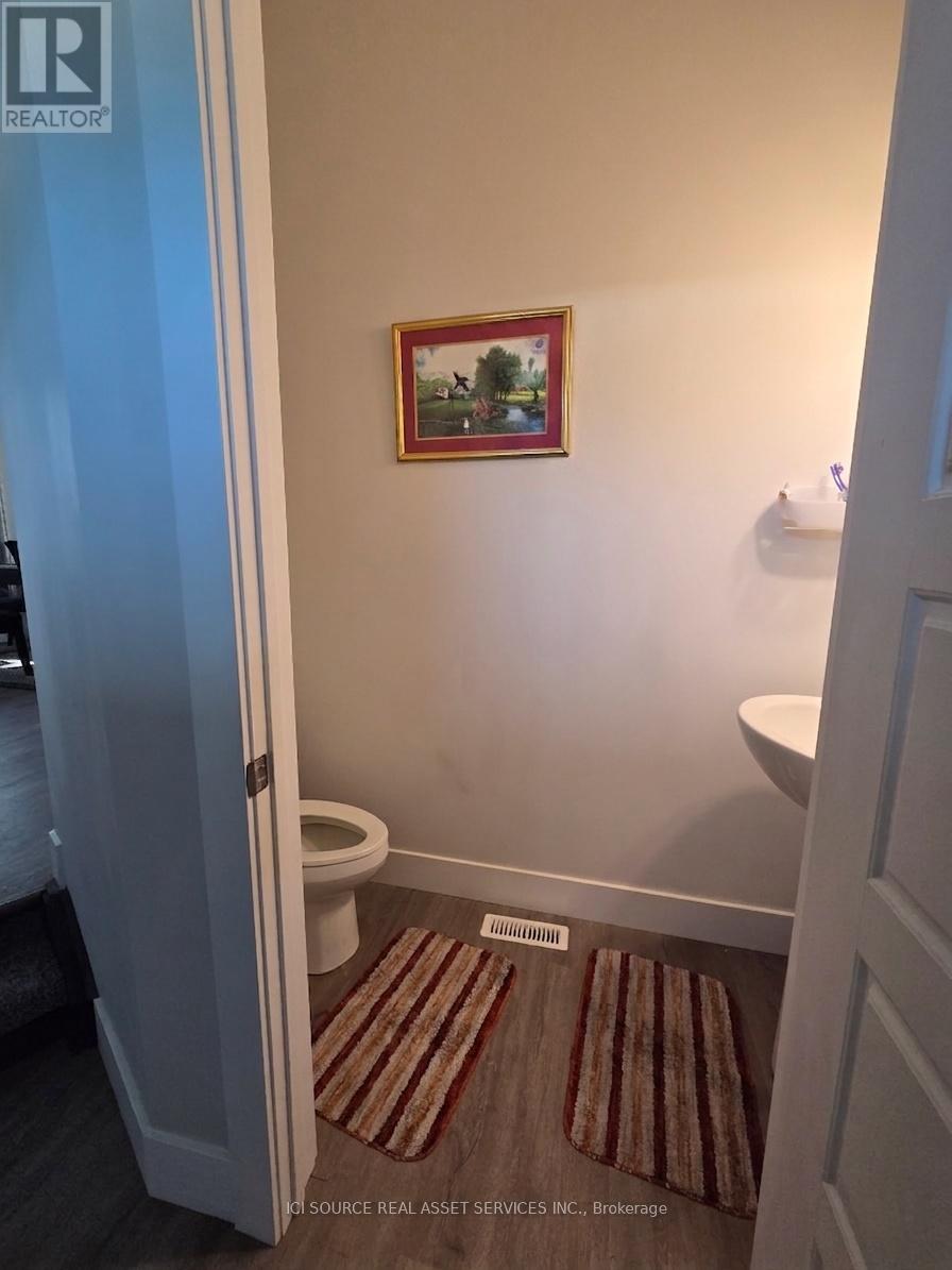20 HELEN COURT - 3