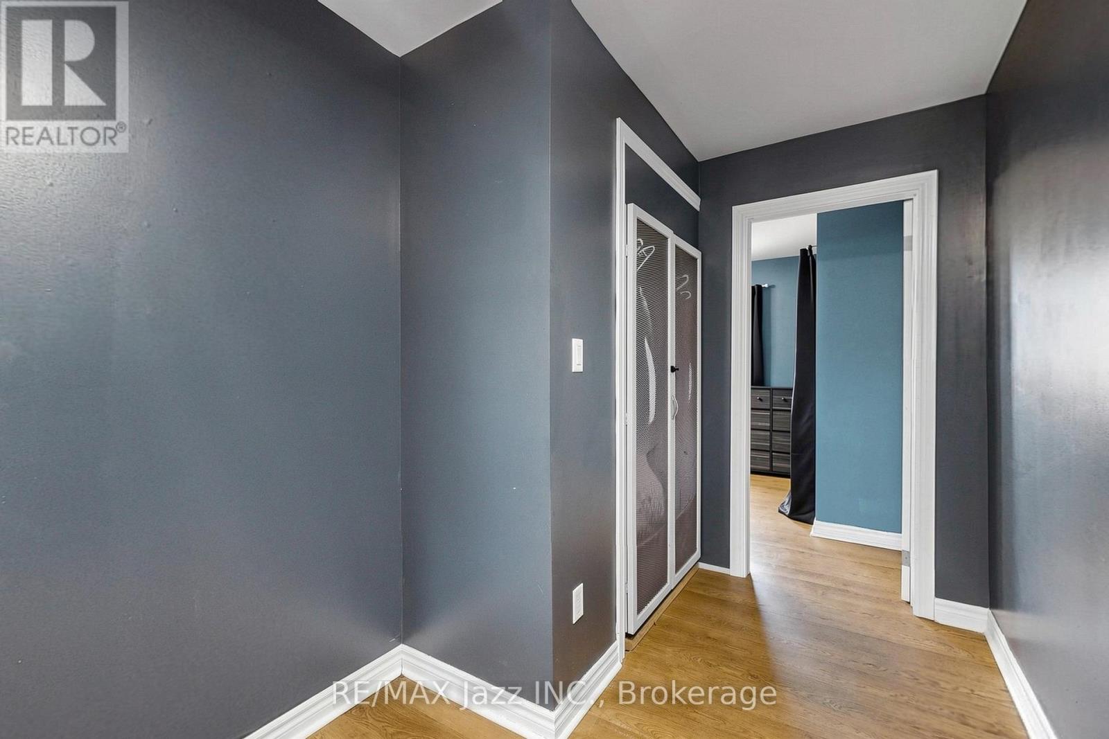81 HARCOURT STREET - 12