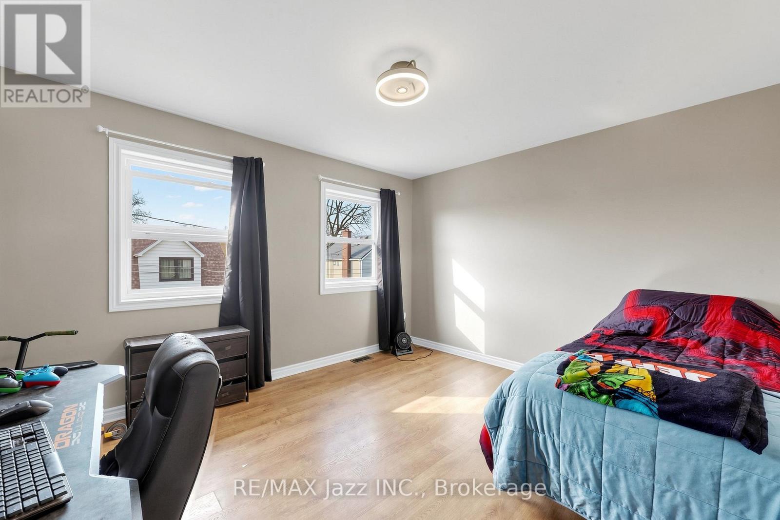 81 HARCOURT STREET - 15