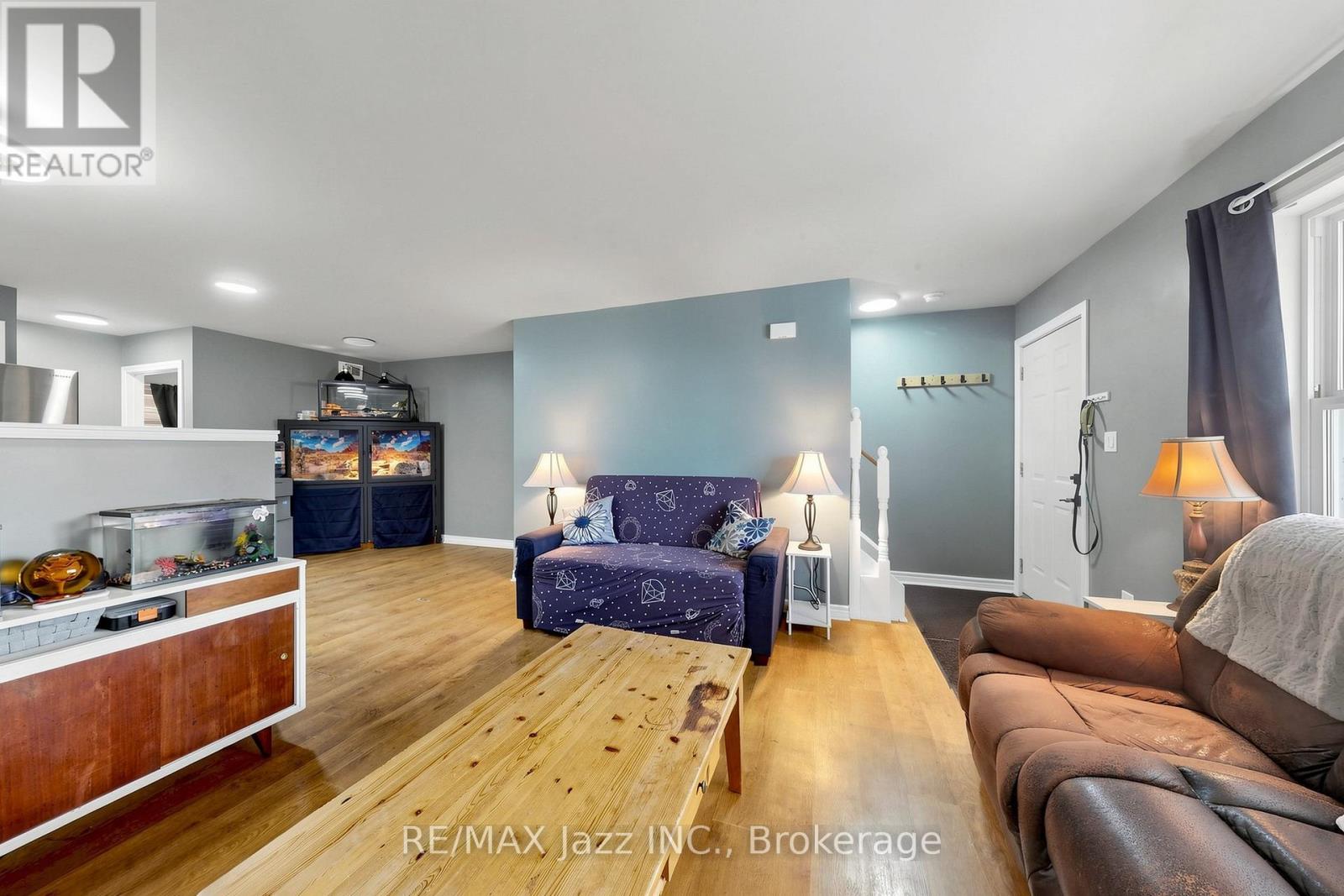 81 HARCOURT STREET - 5