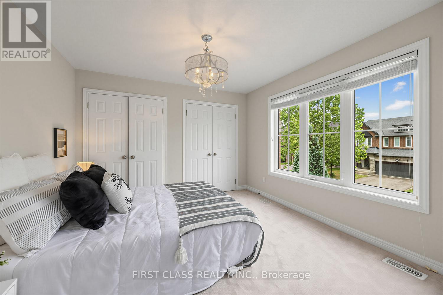 51 GILLINGS STREET - 25
