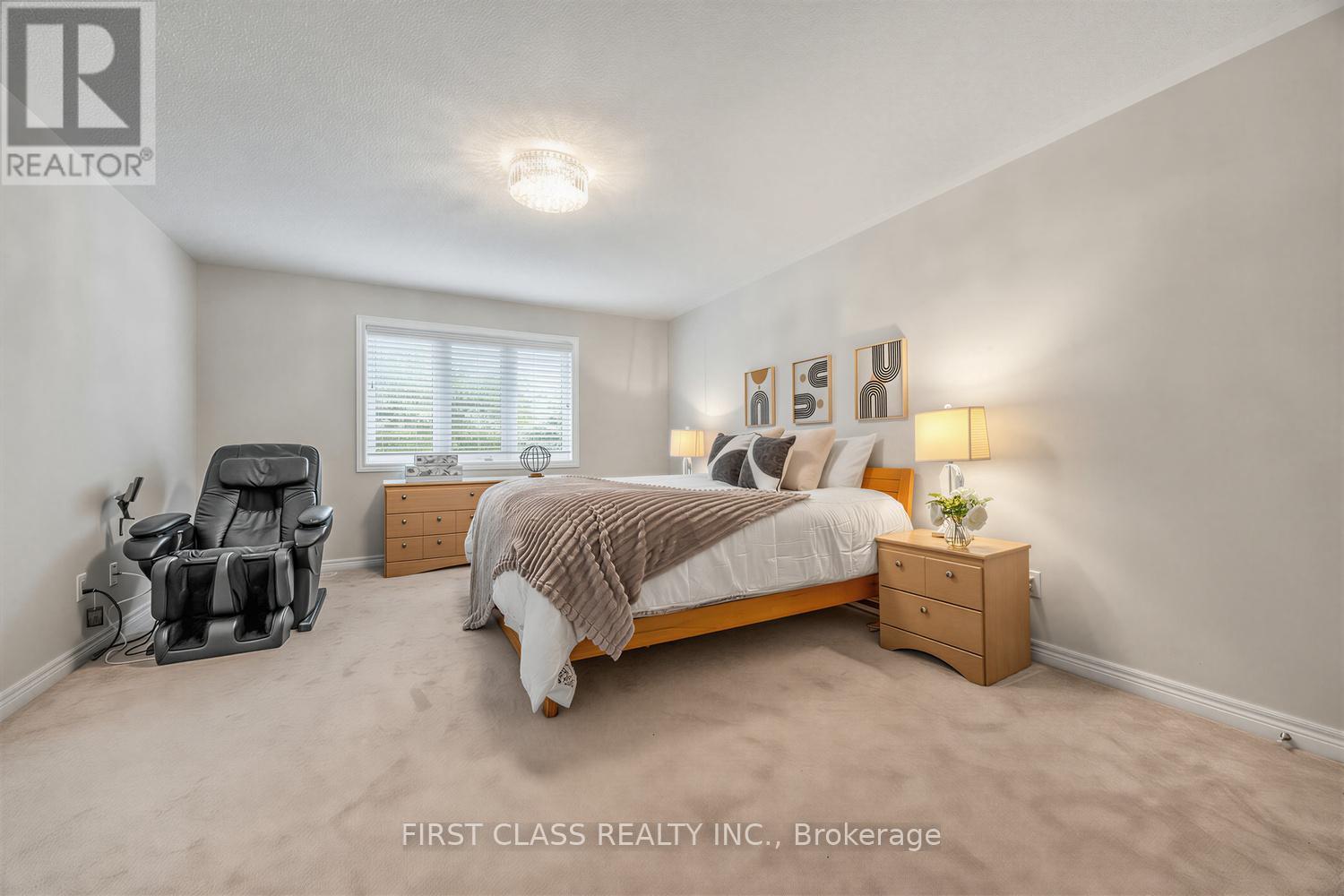 51 GILLINGS STREET - 31