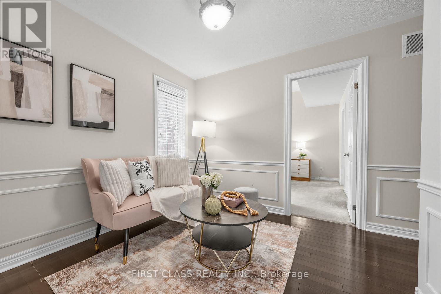 51 GILLINGS STREET - 27