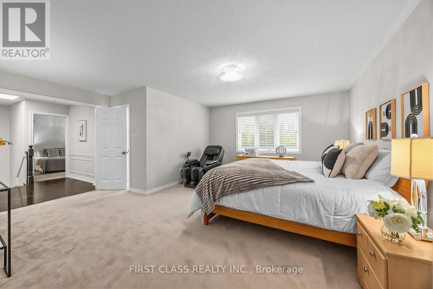 51 GILLINGS STREET - 32