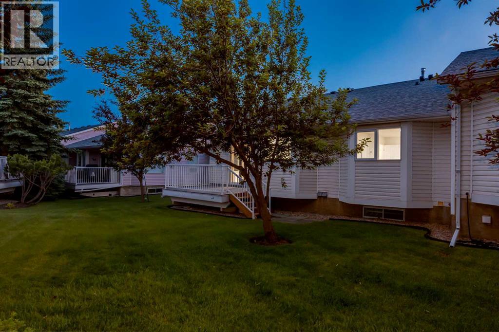 60 RIVERVIEW Drive SE — photo 34
