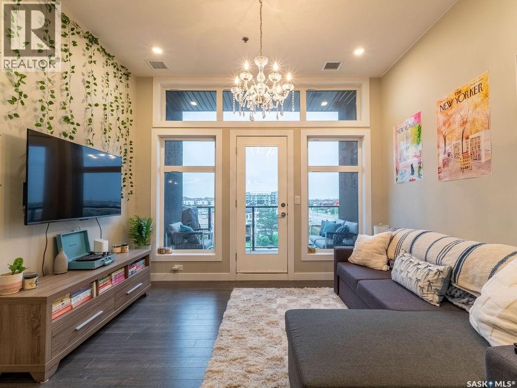 310 502 Perehudoff CRESCENT - photo 5