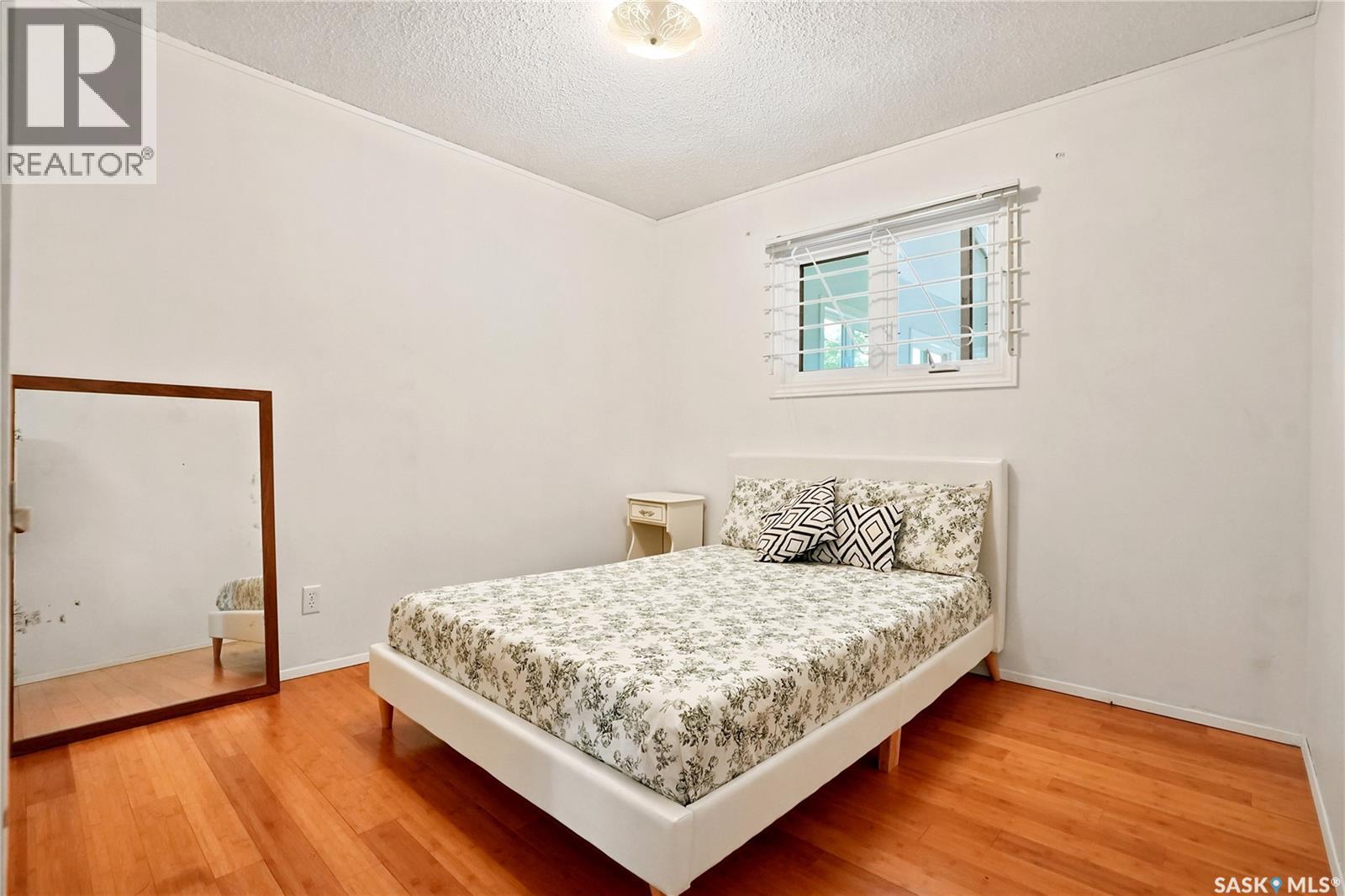 724 M AVENUE S - 15