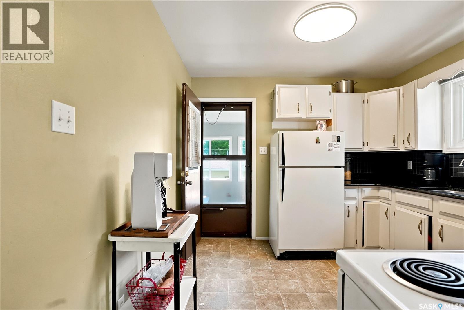 724 M AVENUE S - 21