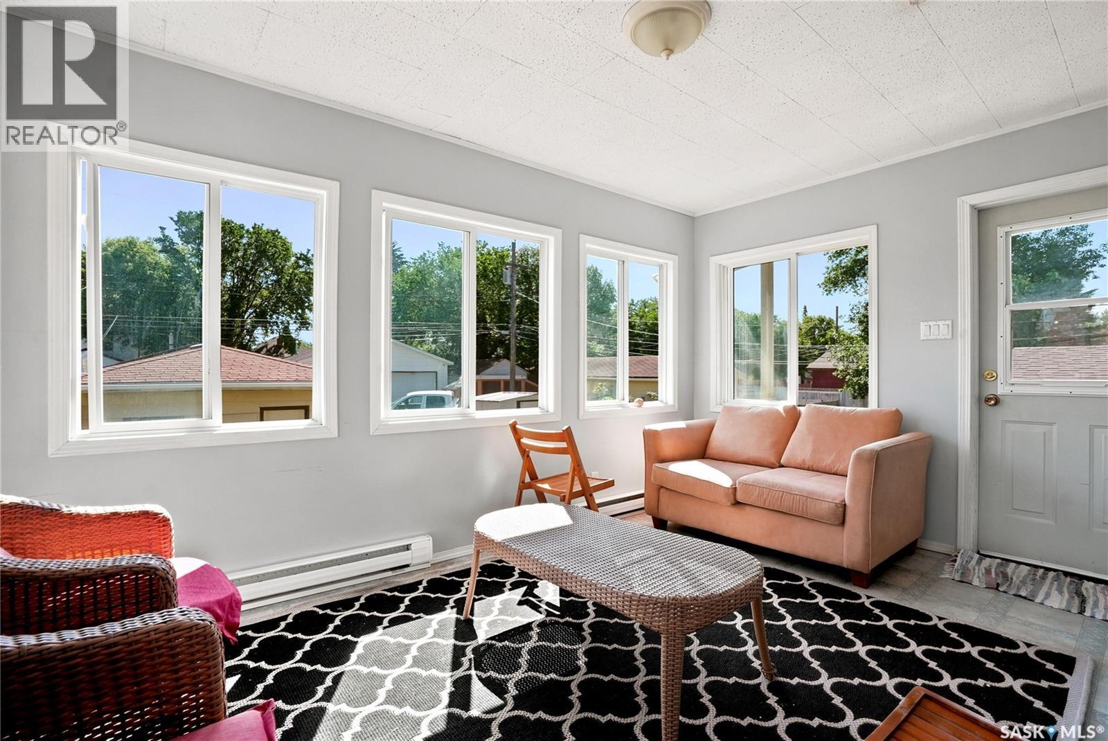 724 M AVENUE S - 23
