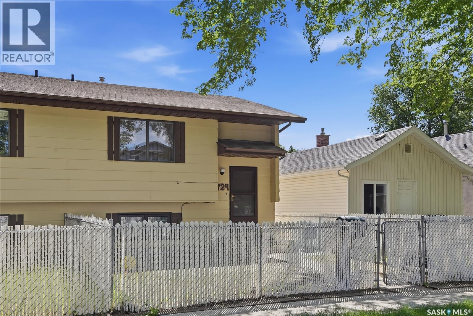 724 M AVENUE S - 3