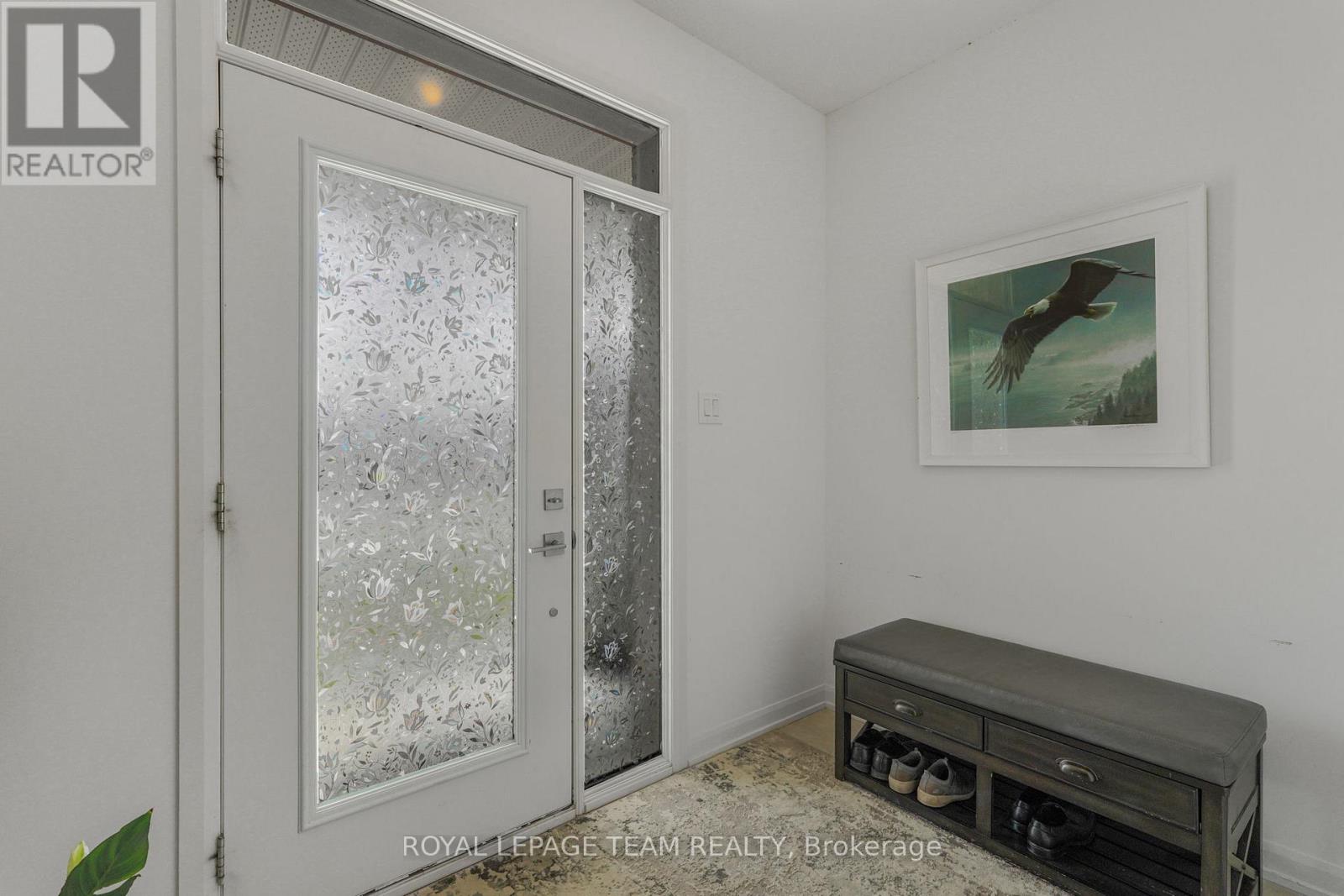 376 STERLING AVENUE - 2