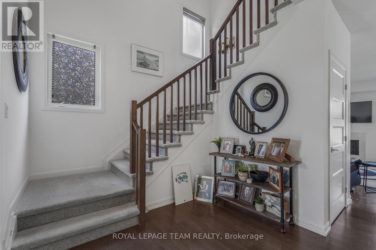 376 STERLING AVENUE - 3