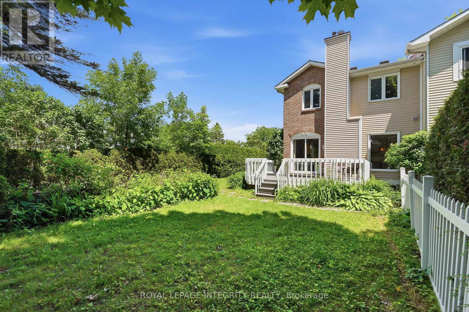 3 Bed, 3 Bath House for Sale in Ottawa – 142 GLADECREST COURT, Ottawa – MLS# X13493884 - Image 27