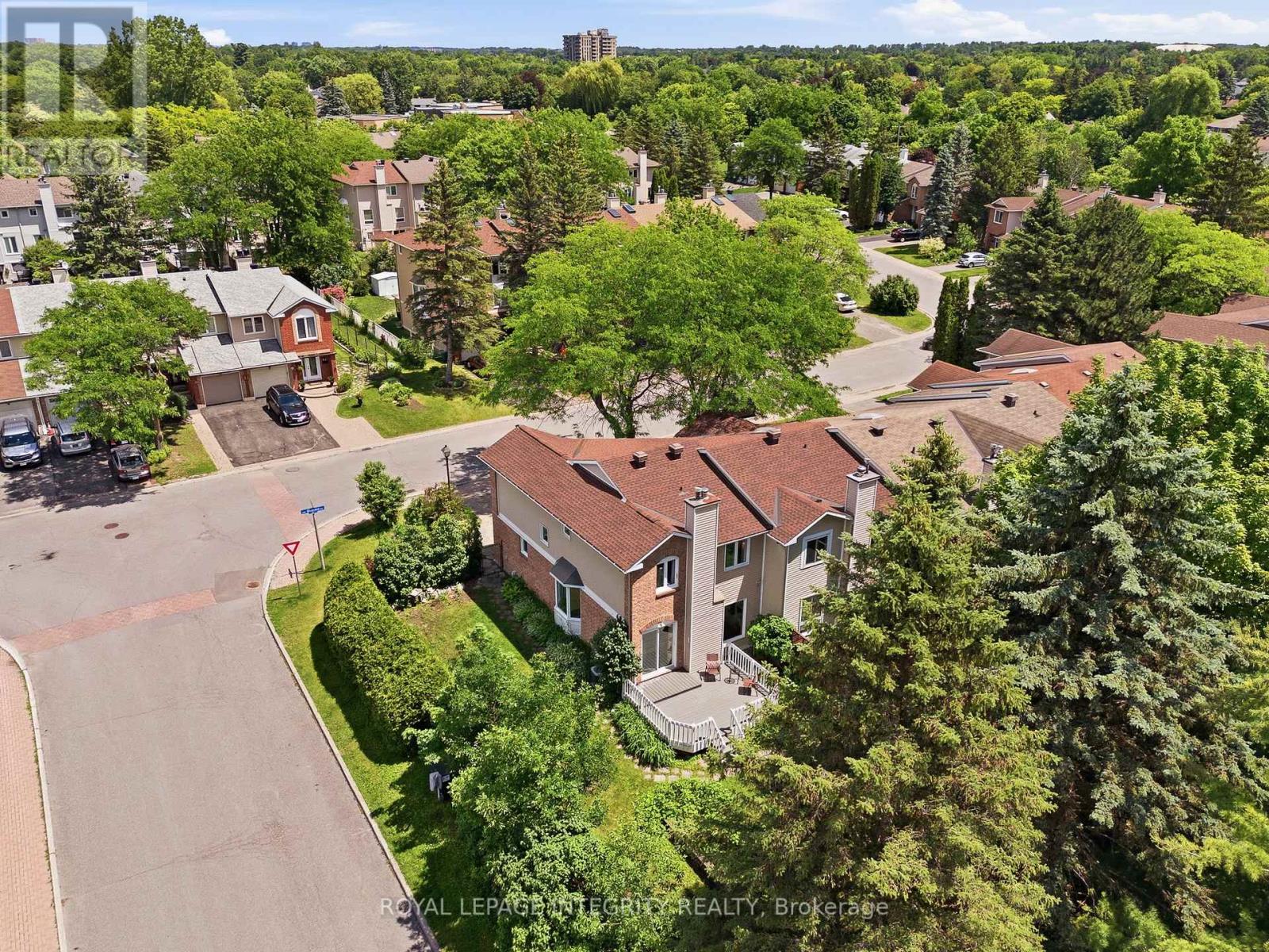 3 Bed, 3 Bath House for Sale in Ottawa – 142 GLADECREST COURT, Ottawa – MLS# X13493884 - Image 33