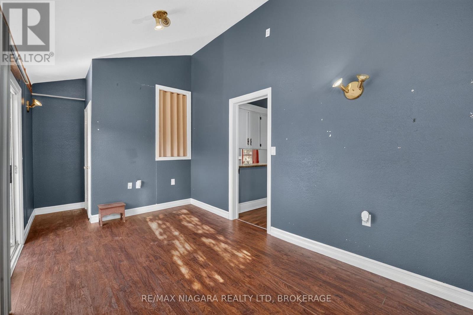 3776 BERTIE STREET - 22