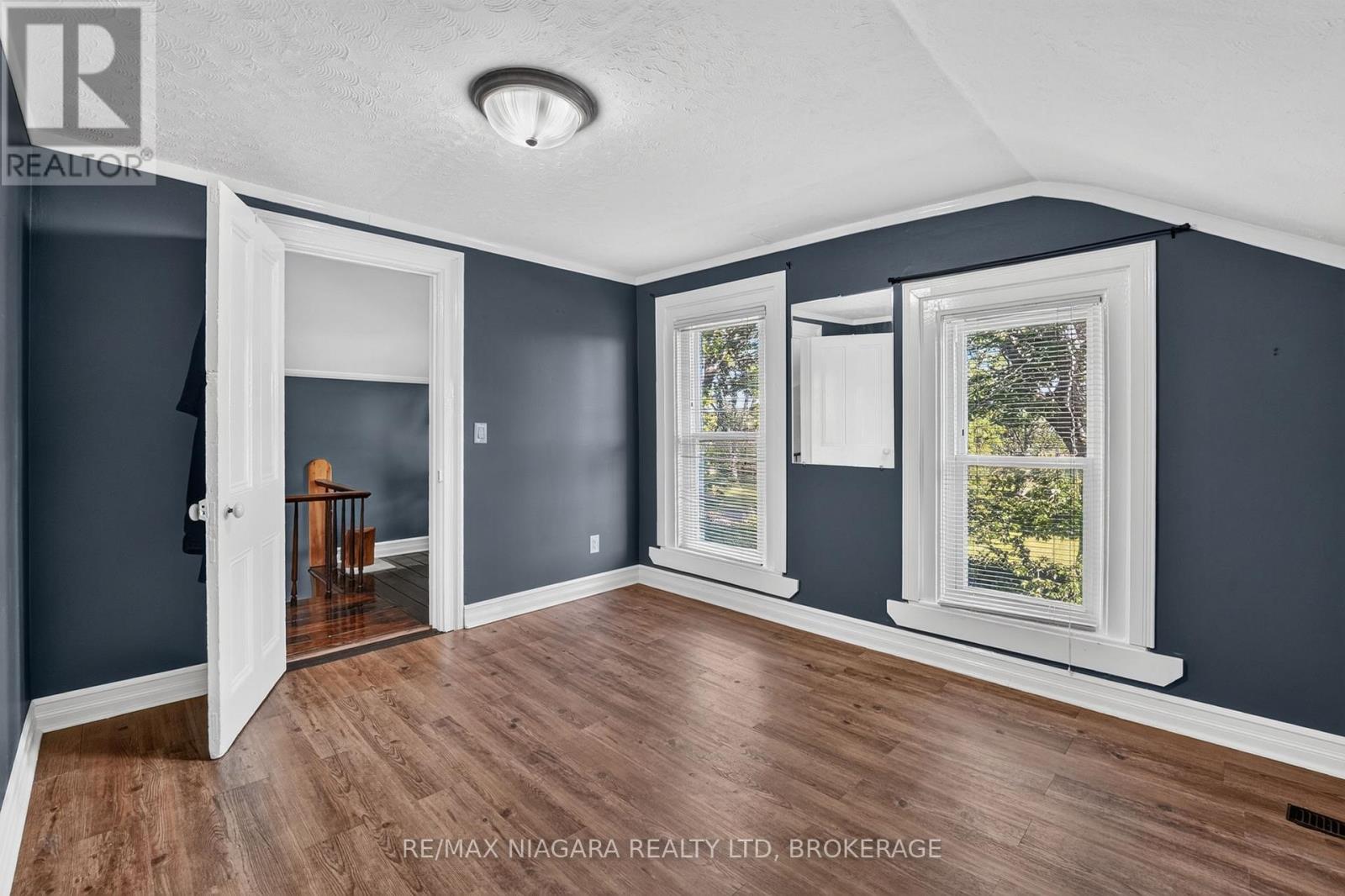 3776 BERTIE STREET - 25