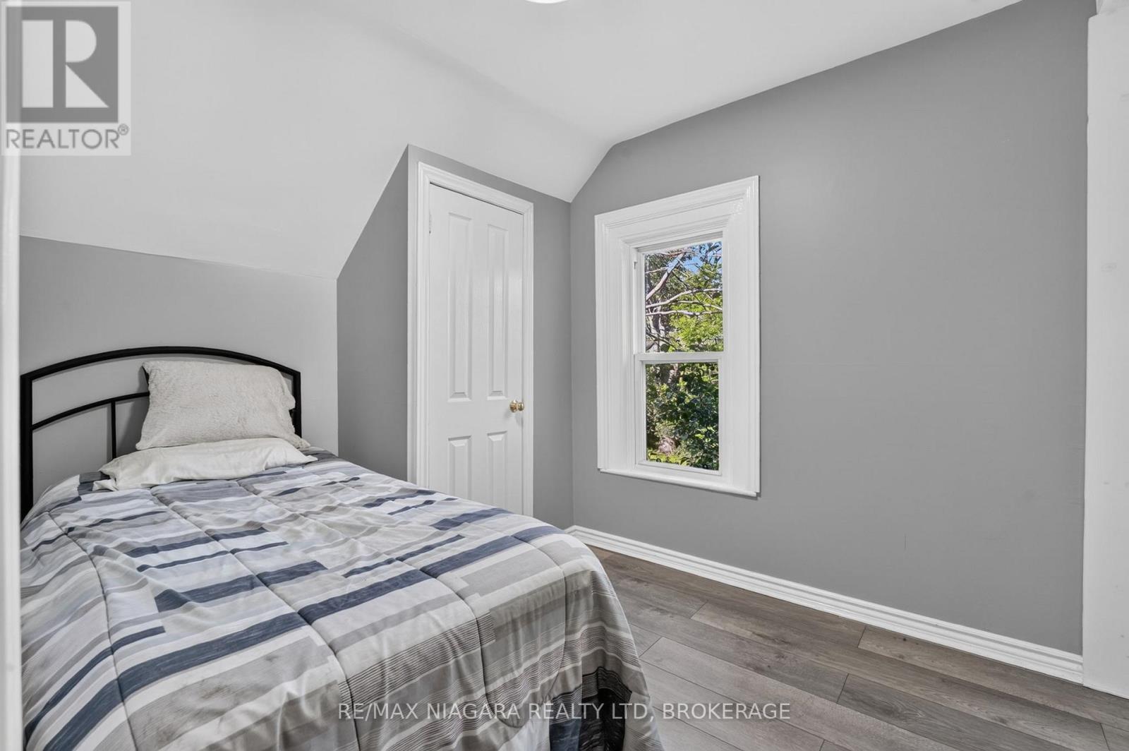 3776 BERTIE STREET - 30