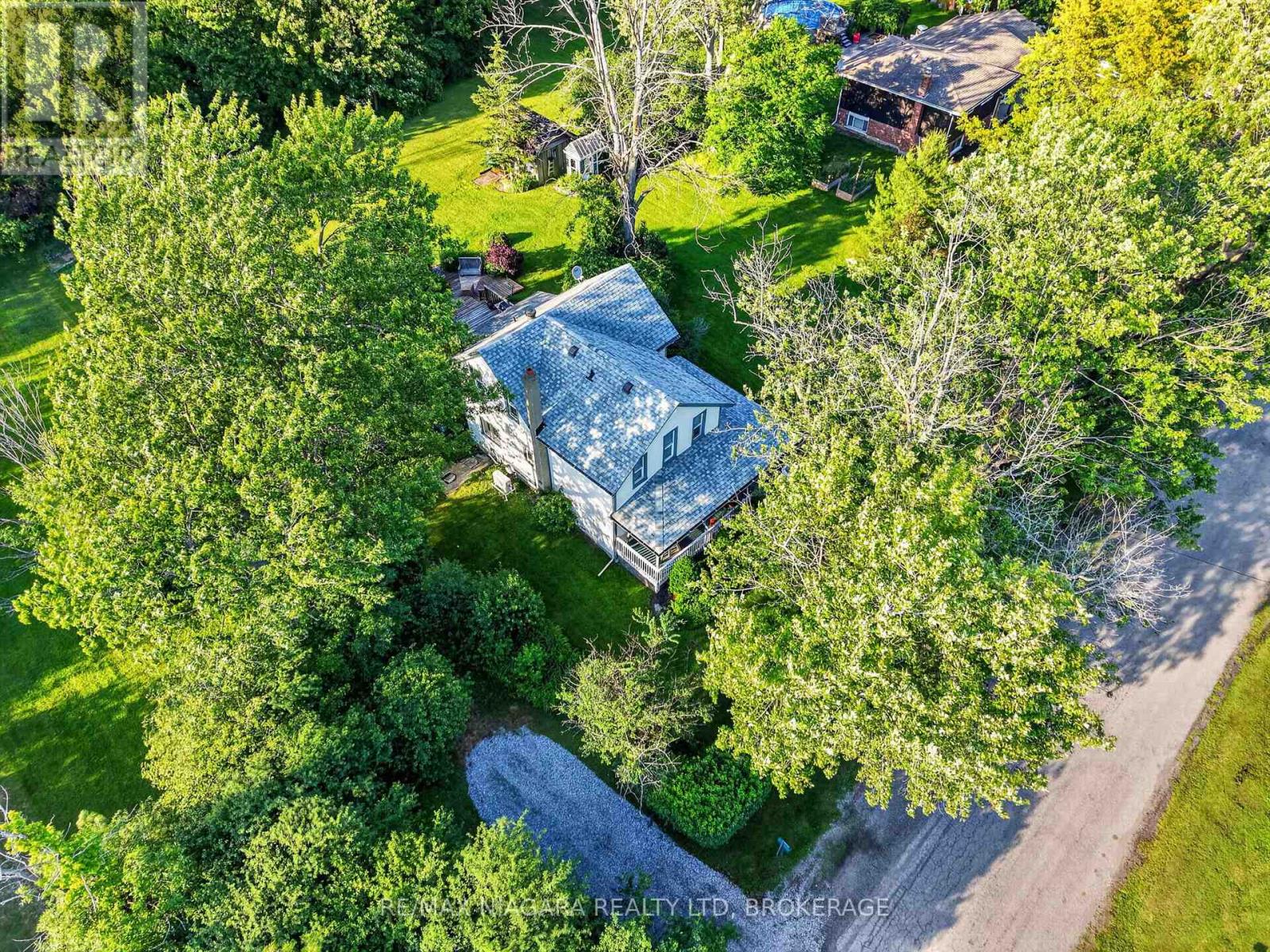 3776 BERTIE STREET - 46