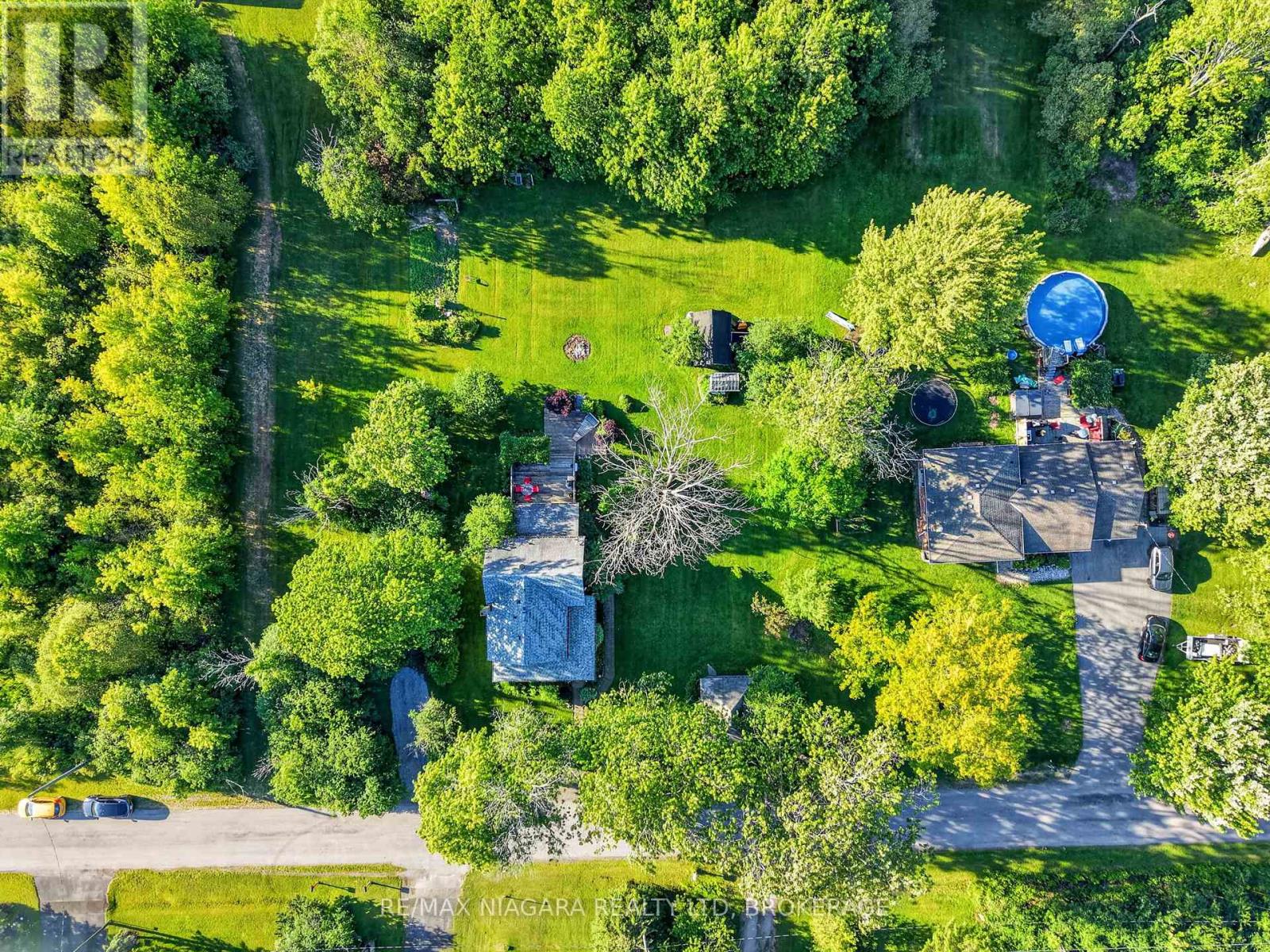 3776 BERTIE STREET - 47