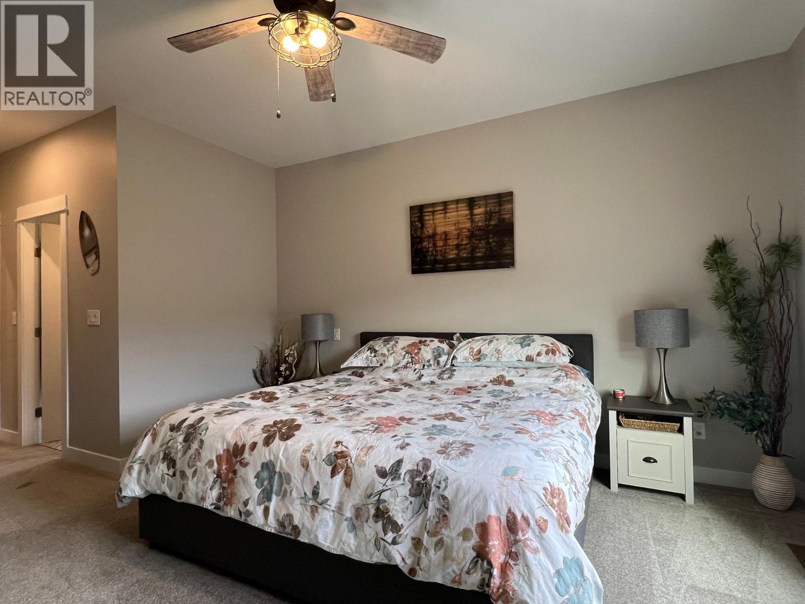 457 4 th Street - 12
