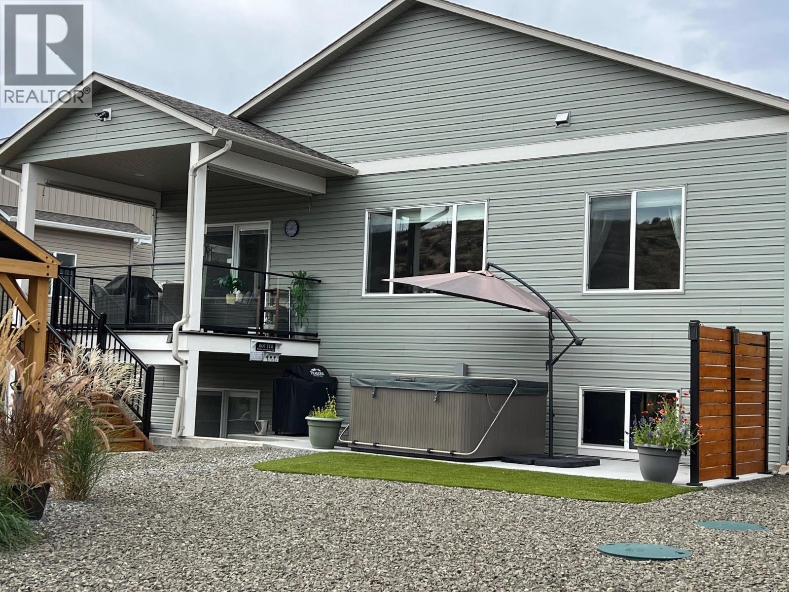 457 4 th Street - 28
