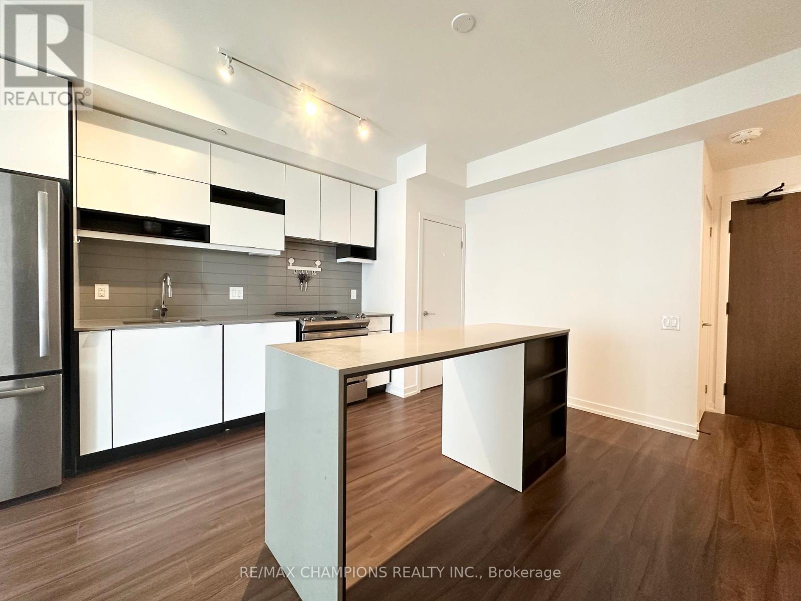 #1402 4065 CONFEDERATION PARKWAY - 6