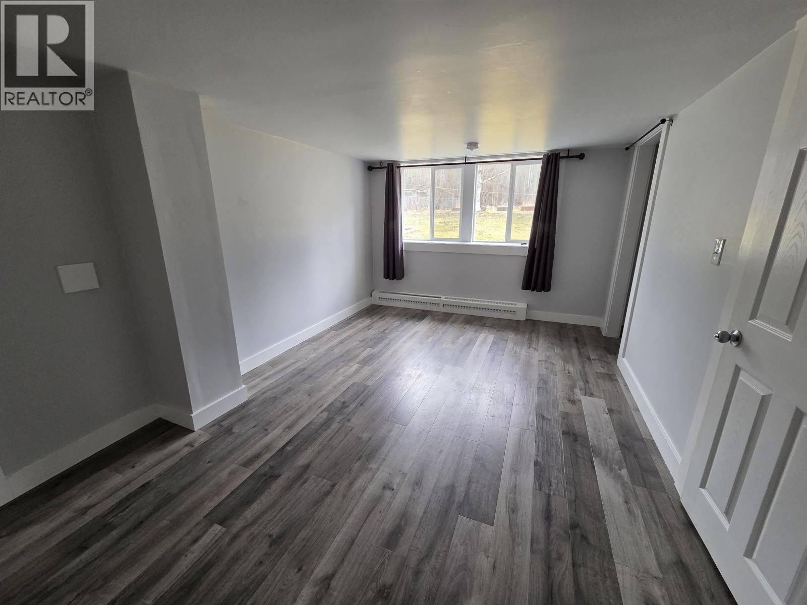 2434 KROYER STREET - 5
