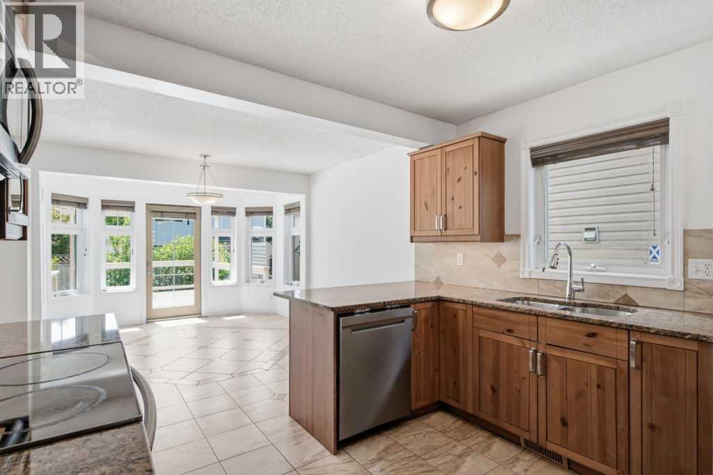 690 Coventry Drive NE — photo 17