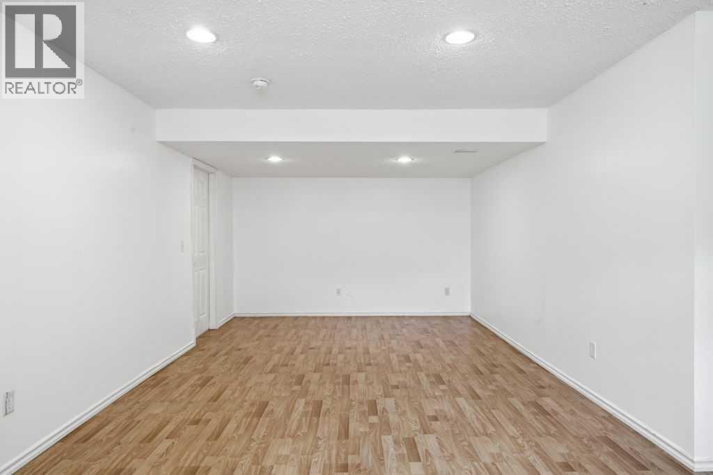 690 Coventry Drive NE — photo 39