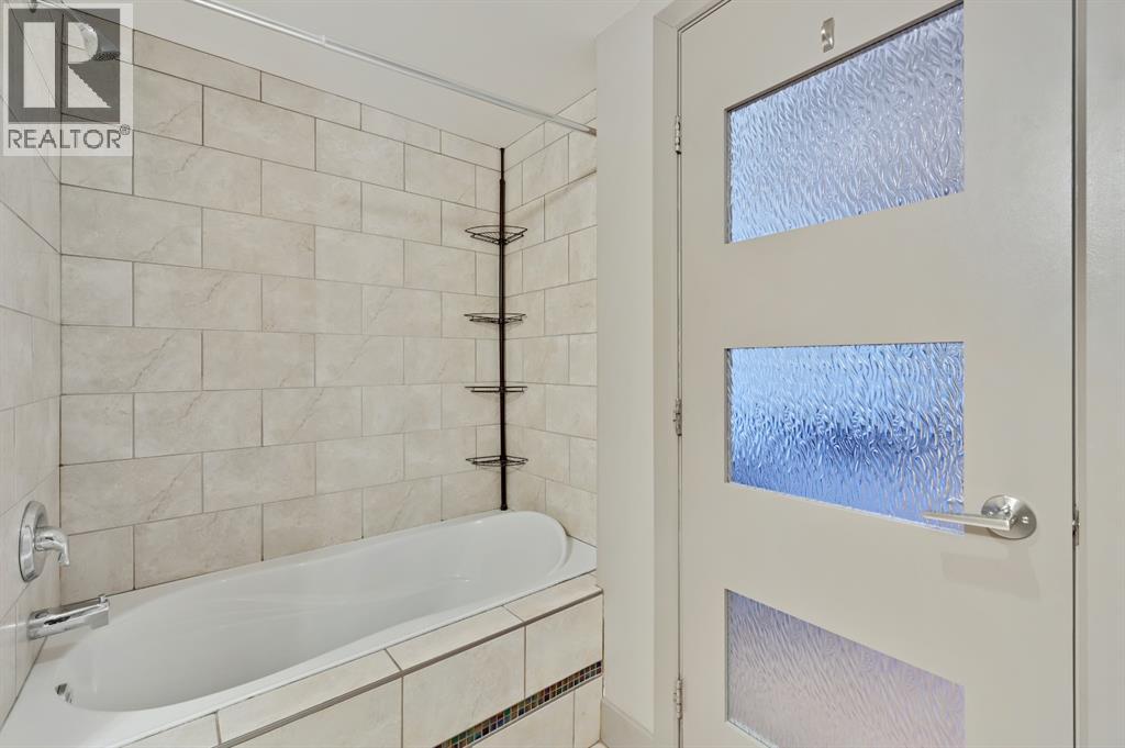 #405 410 1 Avenue NE - 25