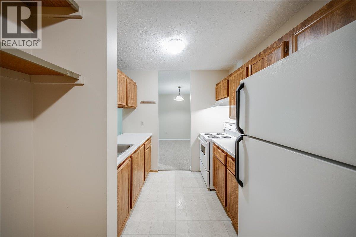 #203 1800 Kirkup Avenue - 6