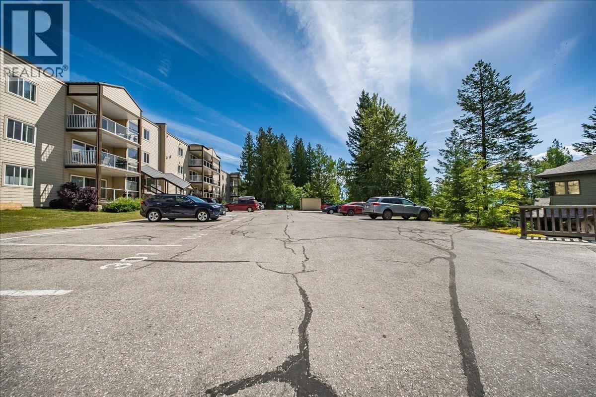 #203 1800 Kirkup Avenue - 43