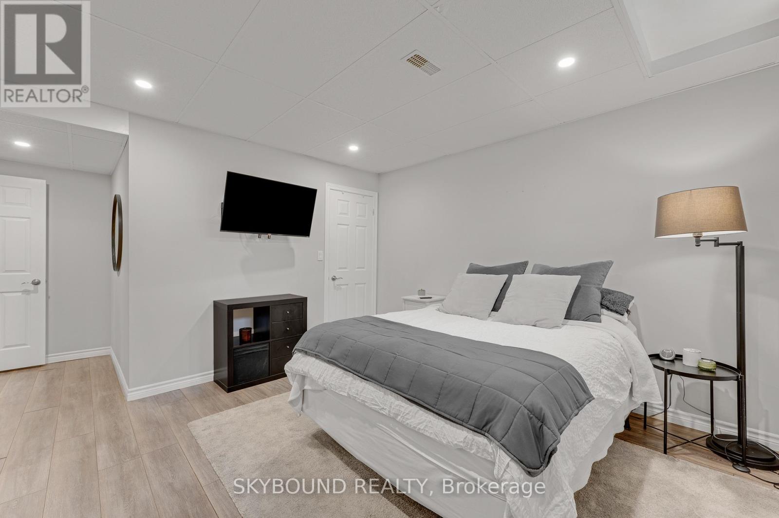 365 VALRIDGE DRIVE - 38
