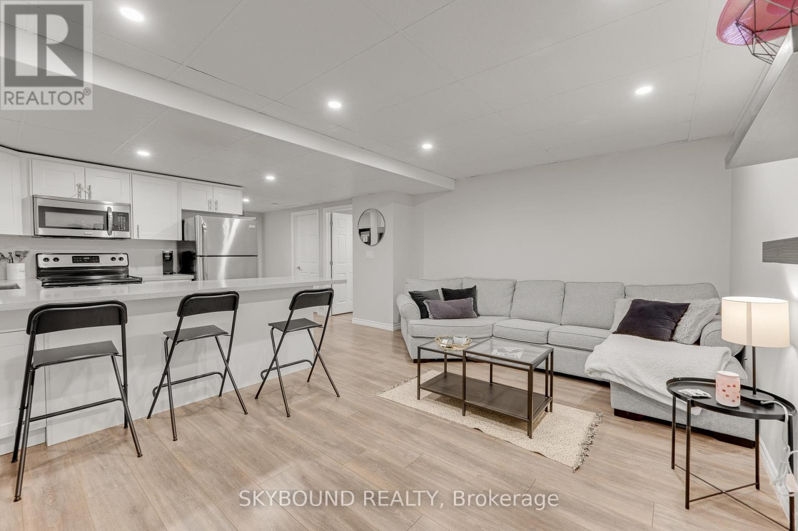 365 VALRIDGE DRIVE - 34