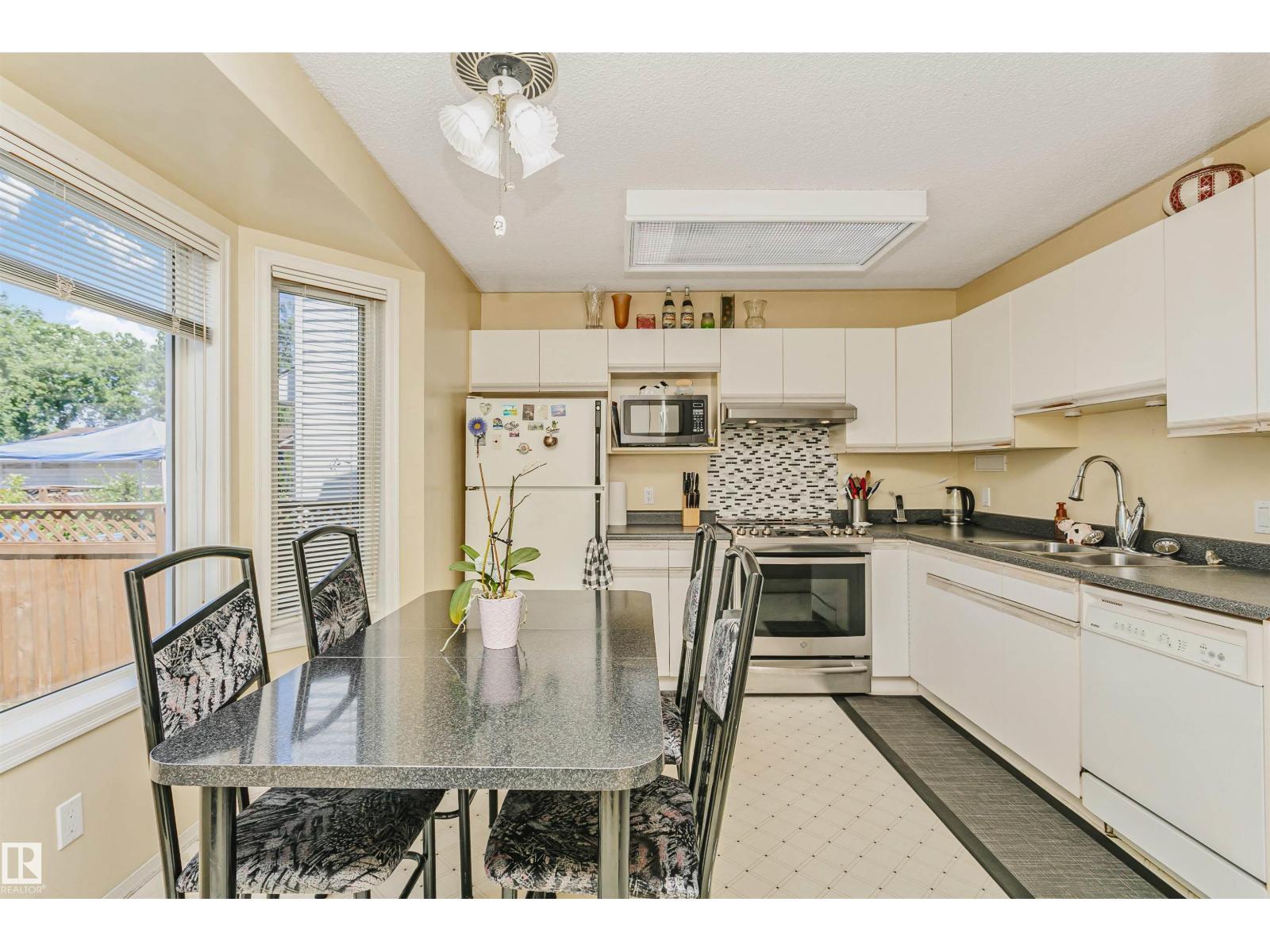 1612 80A ST NW - 13